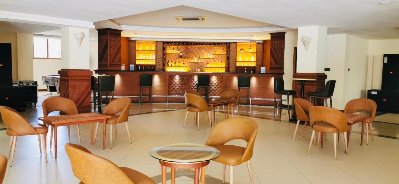 Kampala Nile Resort Seeta Kültér fotó