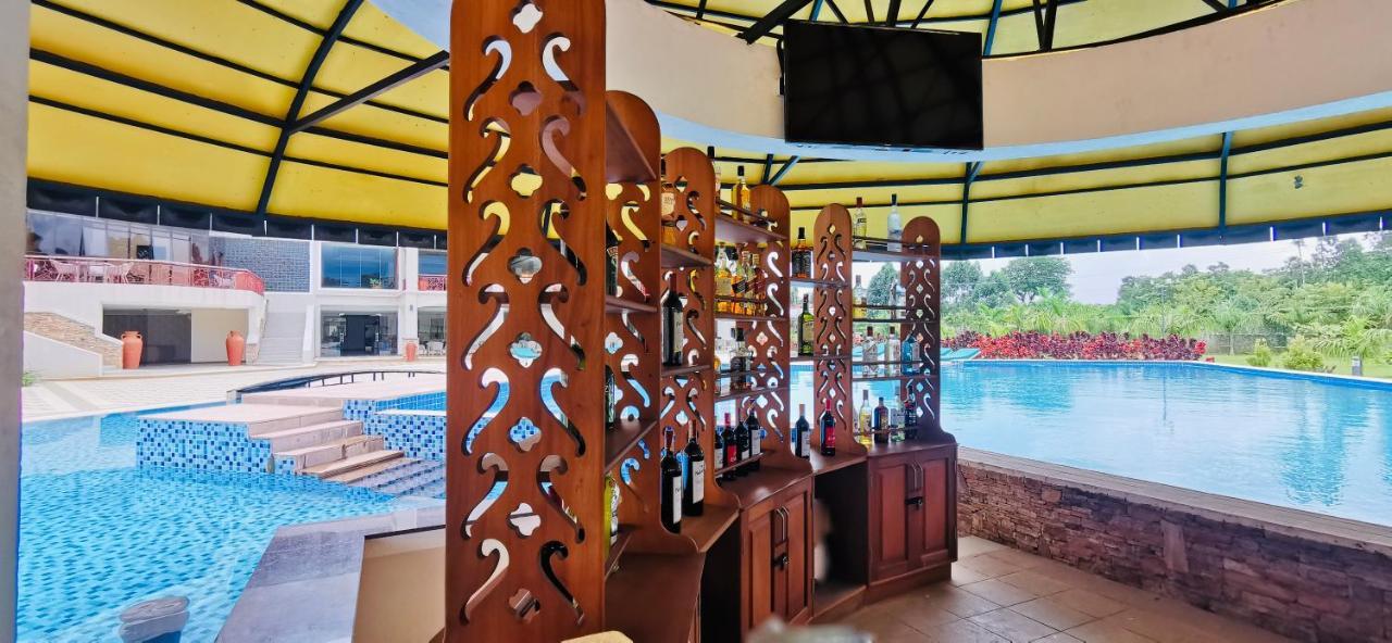Kampala Nile Resort Seeta Kültér fotó
