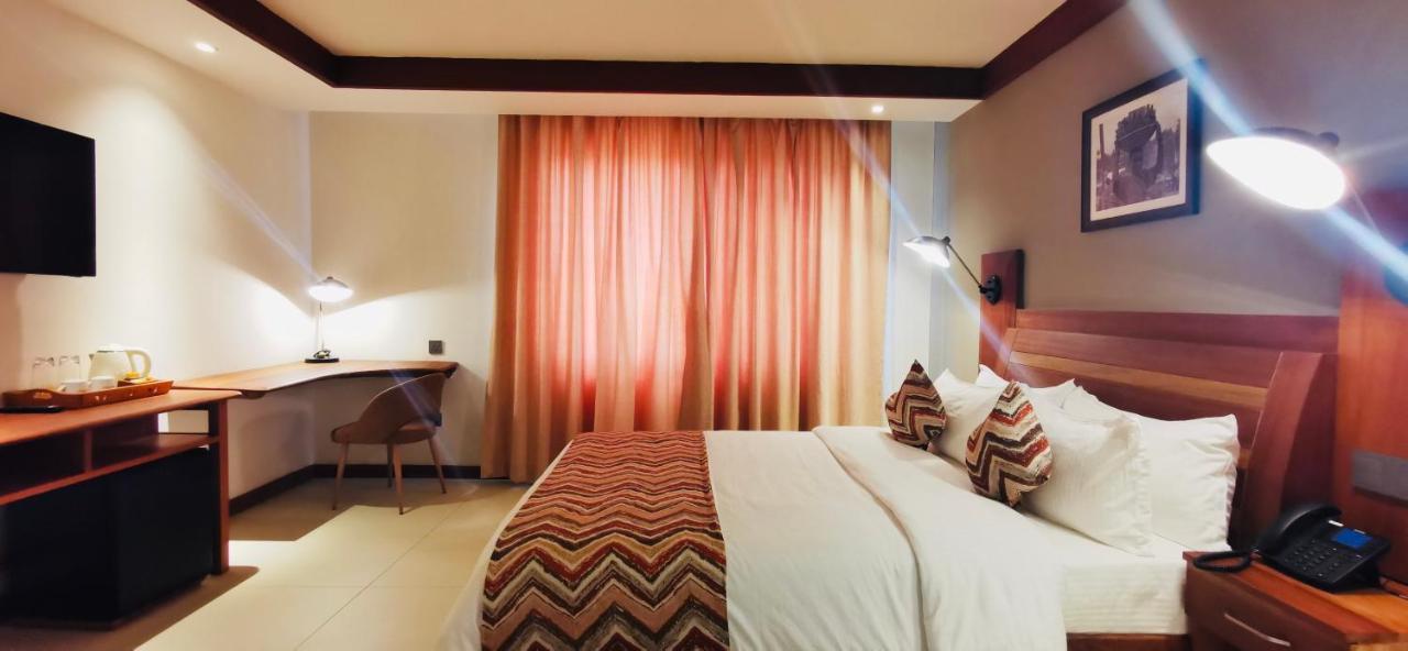Kampala Nile Resort Seeta Kültér fotó
